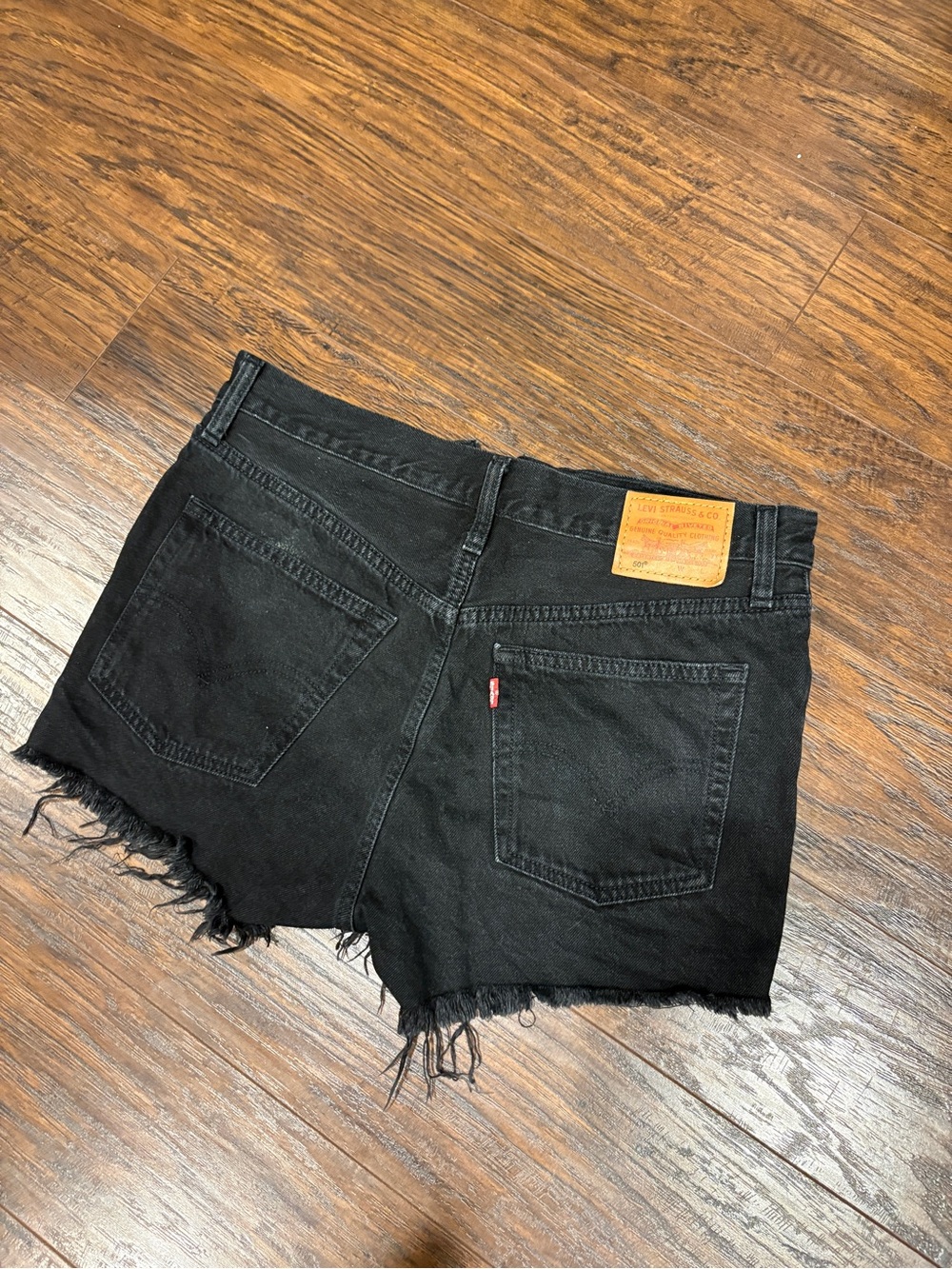 Levi's Black Denim Raw-Hem Women's Shorts - 27